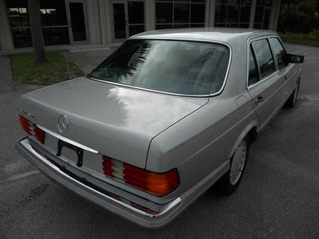 1991 Mercedes-Benz 300 5XT