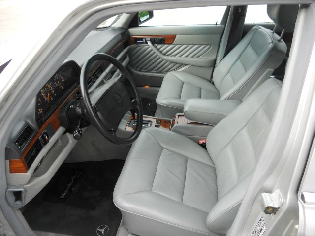 1991 Mercedes-Benz 300 5XT