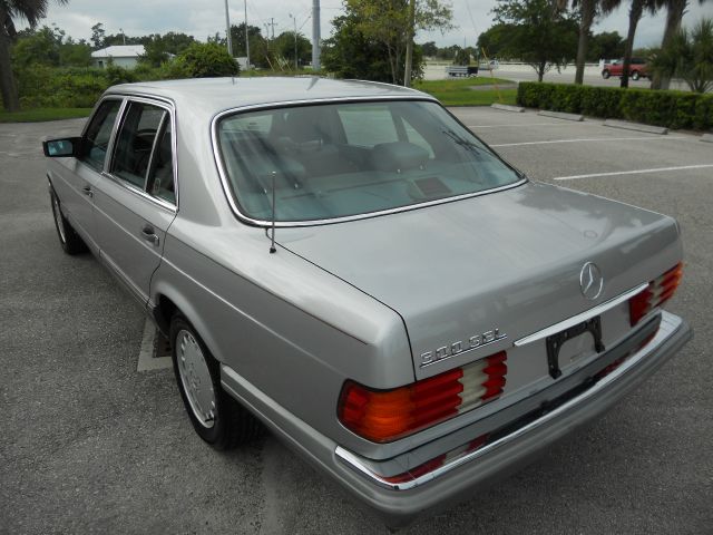1991 Mercedes-Benz 300 5XT