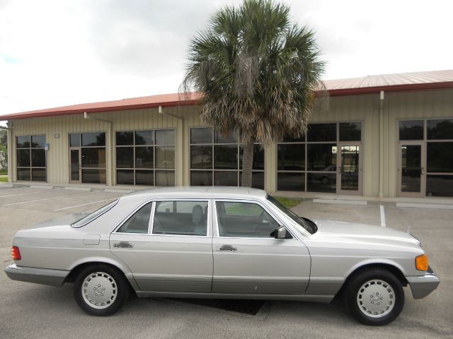 1991 Mercedes-Benz 300 5XT