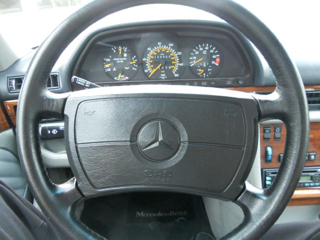 1991 Mercedes-Benz 300 5XT