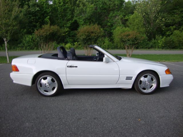 1991 Mercedes-Benz 300 SE Crew Cab 2WD SWB