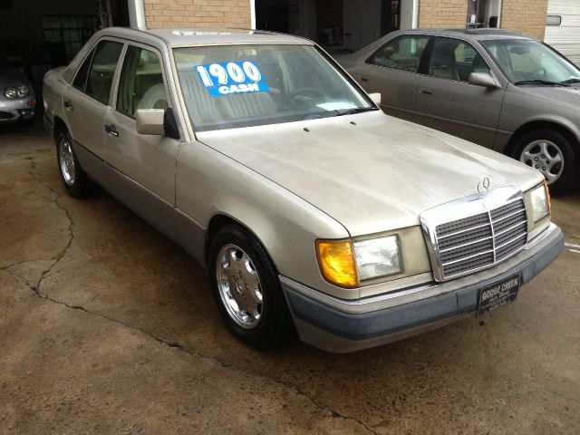 1992 Mercedes-Benz 300 V8 Triton