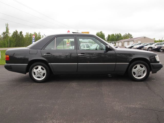 1993 Mercedes-Benz 300 Convenience