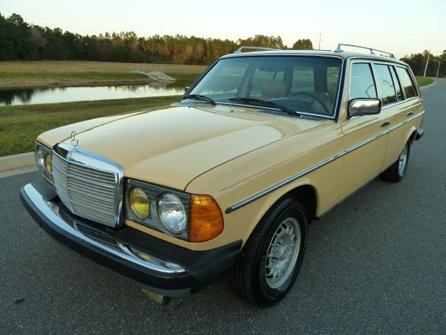 1981 Mercedes-Benz 300TD Station Wagon Unknown