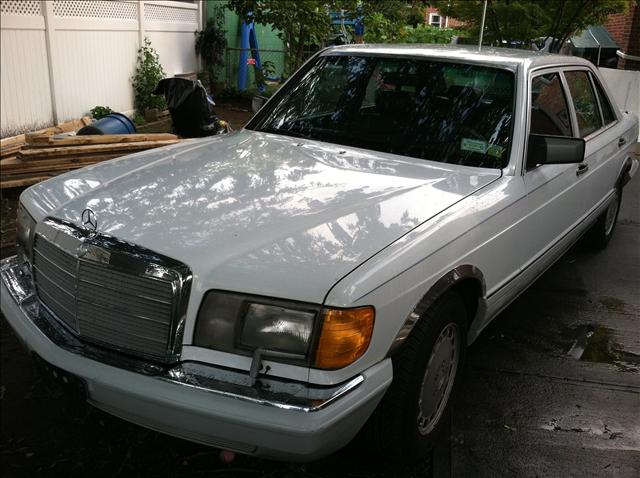 1991 Mercedes-Benz 350 2.0L Premium