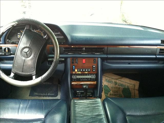 1991 Mercedes-Benz 350 2.0L Premium