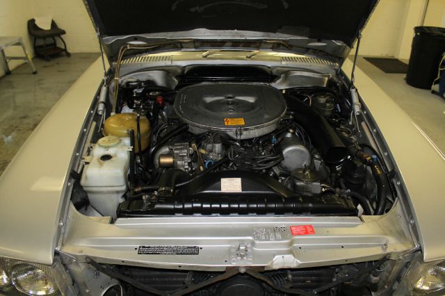 1983 Mercedes-Benz 380 Regular Cab 4-wheel Drive Work Truck