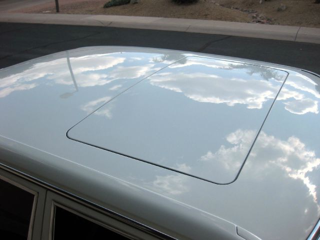 1984 Mercedes-Benz 380 2DR 3.8 GRD TOUR AT