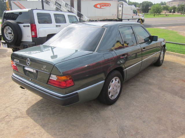 1992 Mercedes-Benz 400 XLT 4X4 FX4 X-cab