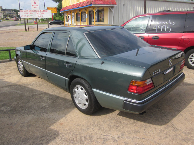 1992 Mercedes-Benz 400 XLT 4X4 FX4 X-cab