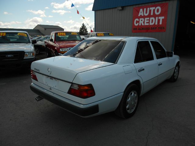1992 Mercedes-Benz 400 XLT 4X4 FX4 X-cab