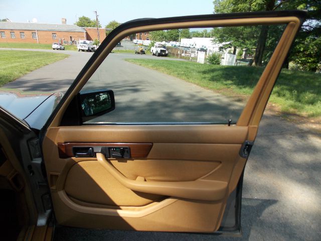 1987 Mercedes-Benz 420 5XT