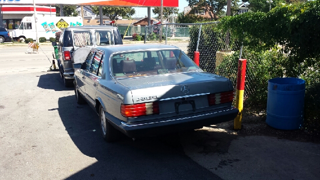 1989 Mercedes-Benz 420 SLE Hybrid Pickup 4D 6 1/2 Ft