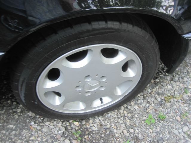 1993 Mercedes-Benz 500 STX Supercab 4WD