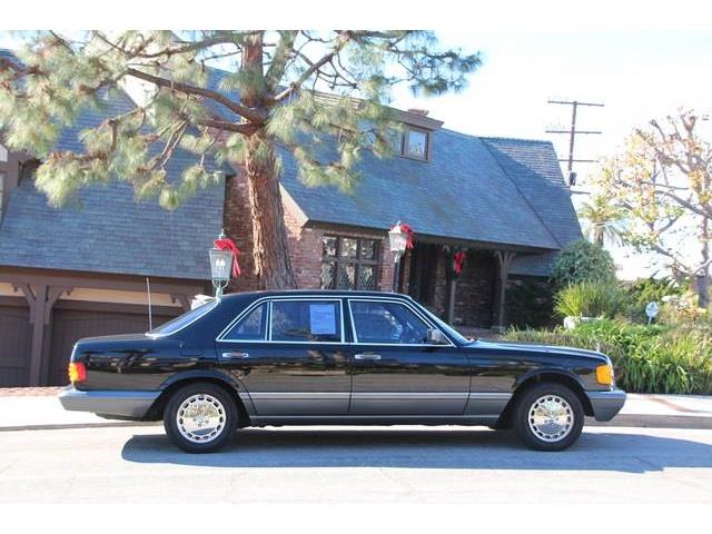 1991 Mercedes-Benz 560 2dr HB Auto S Hatchback