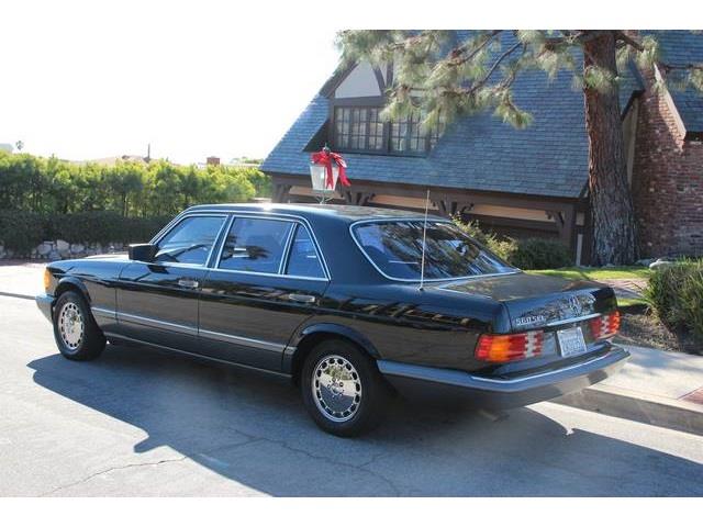1991 Mercedes-Benz 560 2dr HB Auto S Hatchback