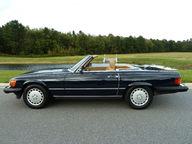 1986 Mercedes-Benz 560SL Unknown