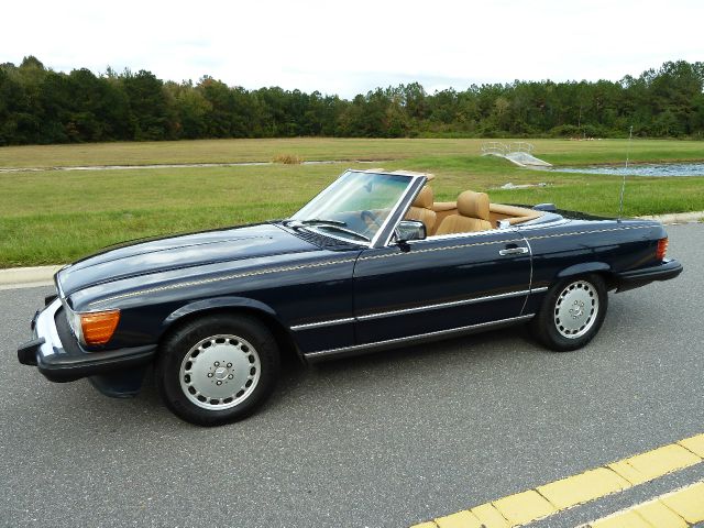 1986 Mercedes-Benz 560SL Unknown
