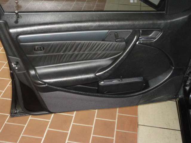 1999 Mercedes-Benz C-Class LS Ultimate