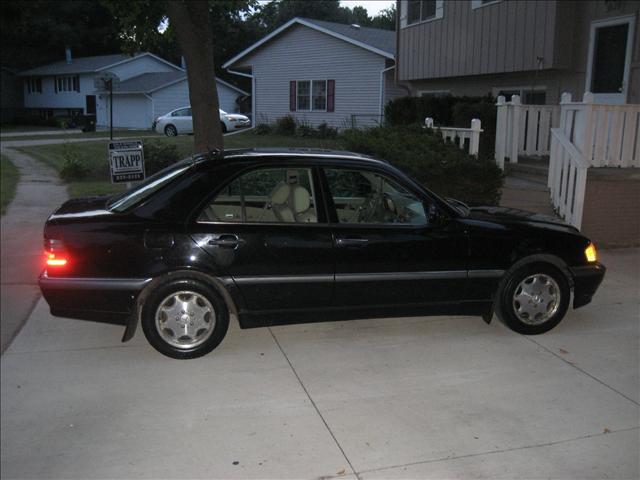 2000 Mercedes-Benz C-Class Unknown