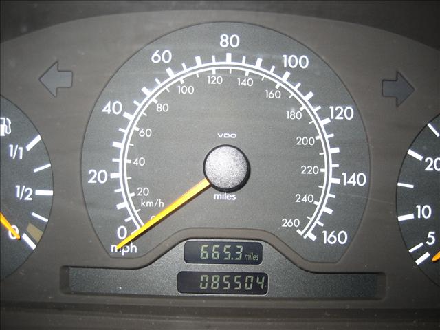 2000 Mercedes-Benz C-Class Unknown