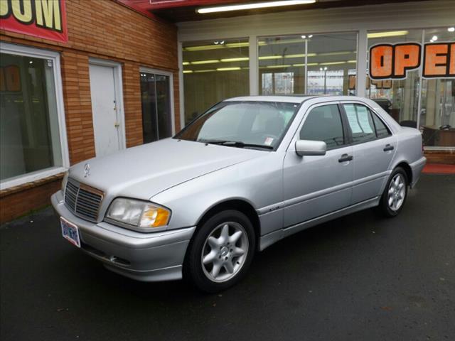 2000 Mercedes-Benz C-Class Unknown