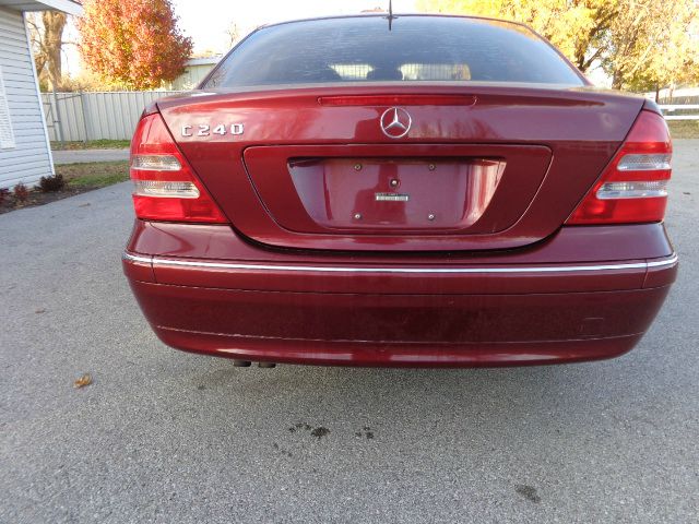 2001 Mercedes-Benz C-Class 3.2 TL - Extra Sharp