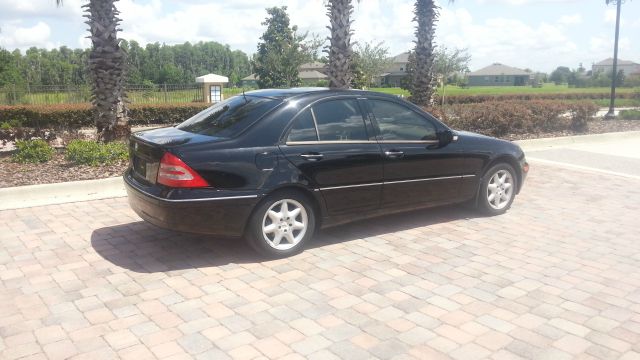 2001 Mercedes-Benz C-Class 3.2 TL - Extra Sharp