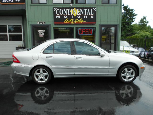 2001 Mercedes-Benz C-Class Series 4