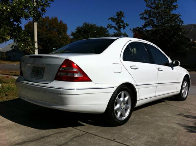2001 Mercedes-Benz C-Class 3.2 TL - Extra Sharp