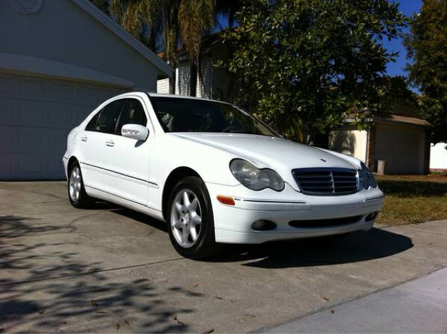 2001 Mercedes-Benz C-Class 3.2 TL - Extra Sharp