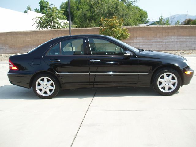 2001 Mercedes-Benz C-Class Series 4