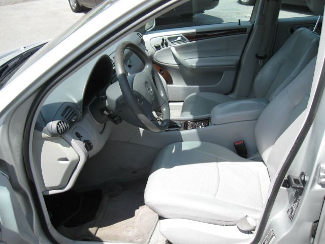 2001 Mercedes-Benz C-Class Series 4