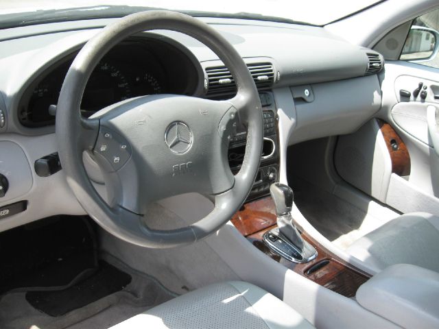 2001 Mercedes-Benz C-Class Series 4