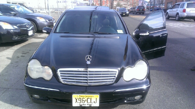 2001 Mercedes-Benz C-Class 3.2 TL - Extra Sharp