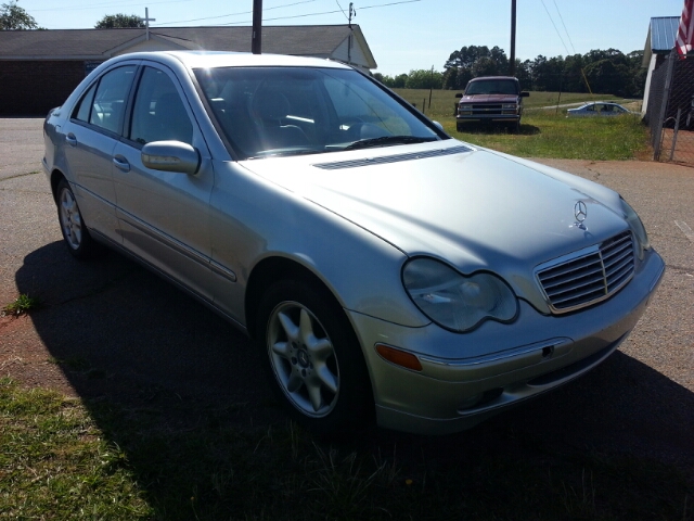 2001 Mercedes-Benz C-Class Series 4