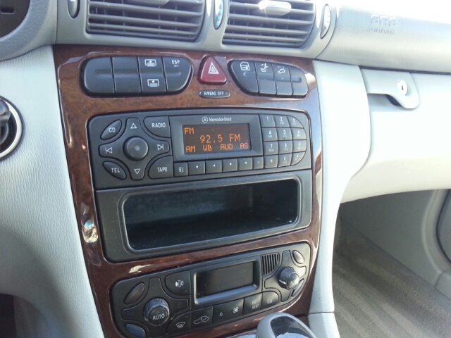 2001 Mercedes-Benz C-Class Series 4