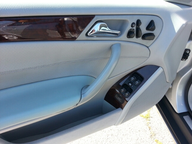 2001 Mercedes-Benz C-Class Series 4