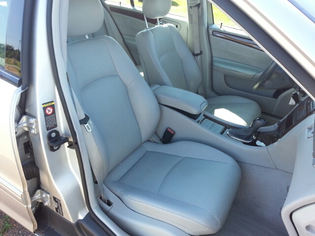 2001 Mercedes-Benz C-Class Series 4