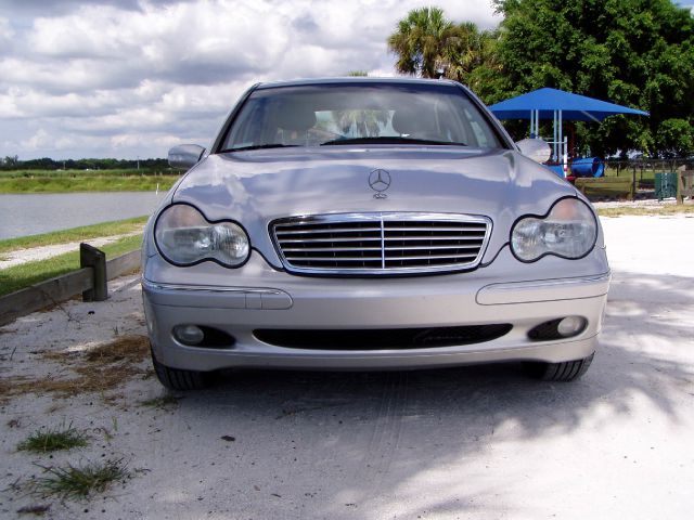2001 Mercedes-Benz C-Class Series 4