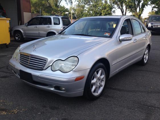 2001 Mercedes-Benz C-Class 3.2 TL - Extra Sharp