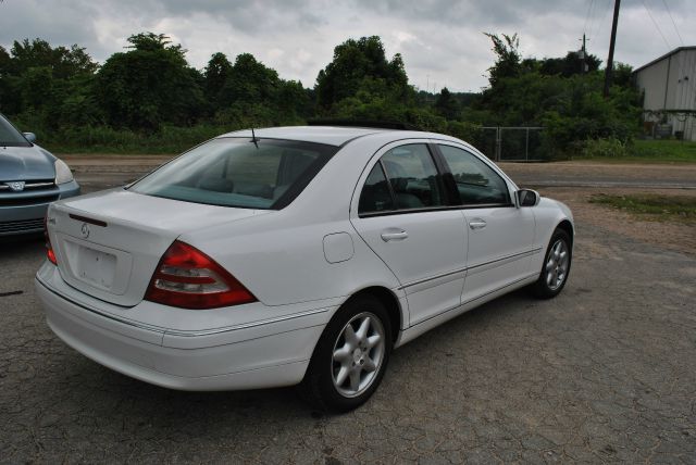 2001 Mercedes-Benz C-Class 3.2 TL - Extra Sharp