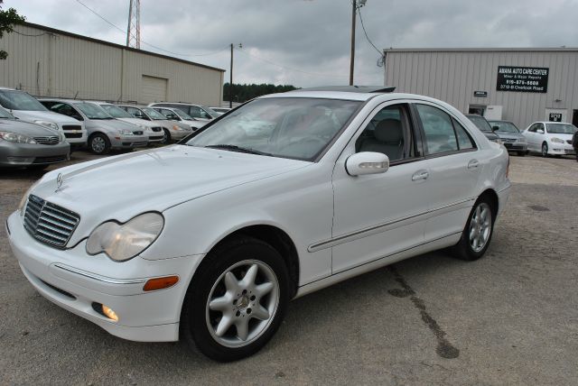 2001 Mercedes-Benz C-Class 3.2 TL - Extra Sharp