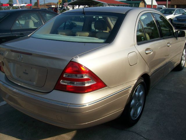 2002 Mercedes-Benz C-Class E-350 Super Duty 158 WB DRW