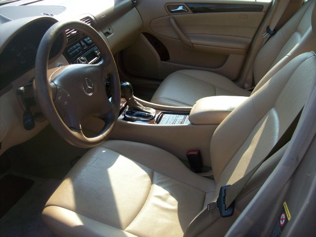 2002 Mercedes-Benz C-Class E-350 Super Duty 158 WB DRW