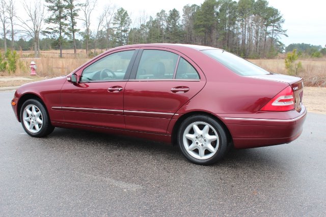 2002 Mercedes-Benz C-Class E-350 Super Duty 158 WB DRW