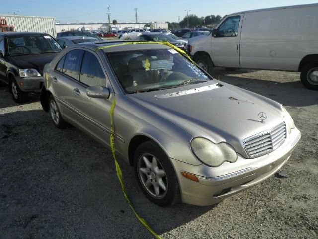 2002 Mercedes-Benz C-Class E-350 Super Duty 158 WB DRW