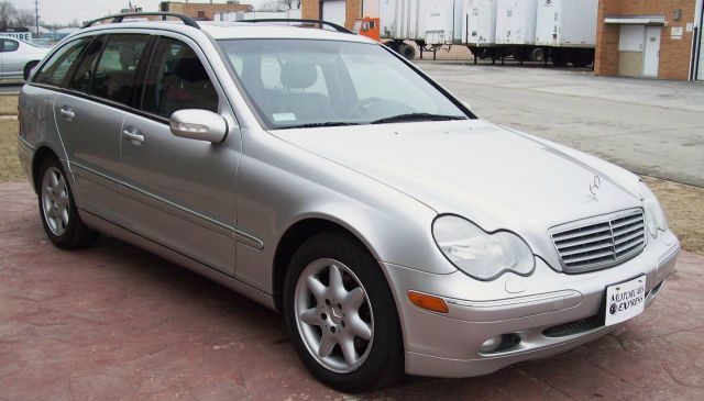 2002 Mercedes-Benz C-Class Series 4
