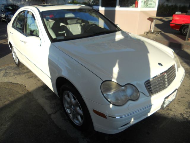 2002 Mercedes-Benz C-Class E-350 Super Duty 158 WB DRW